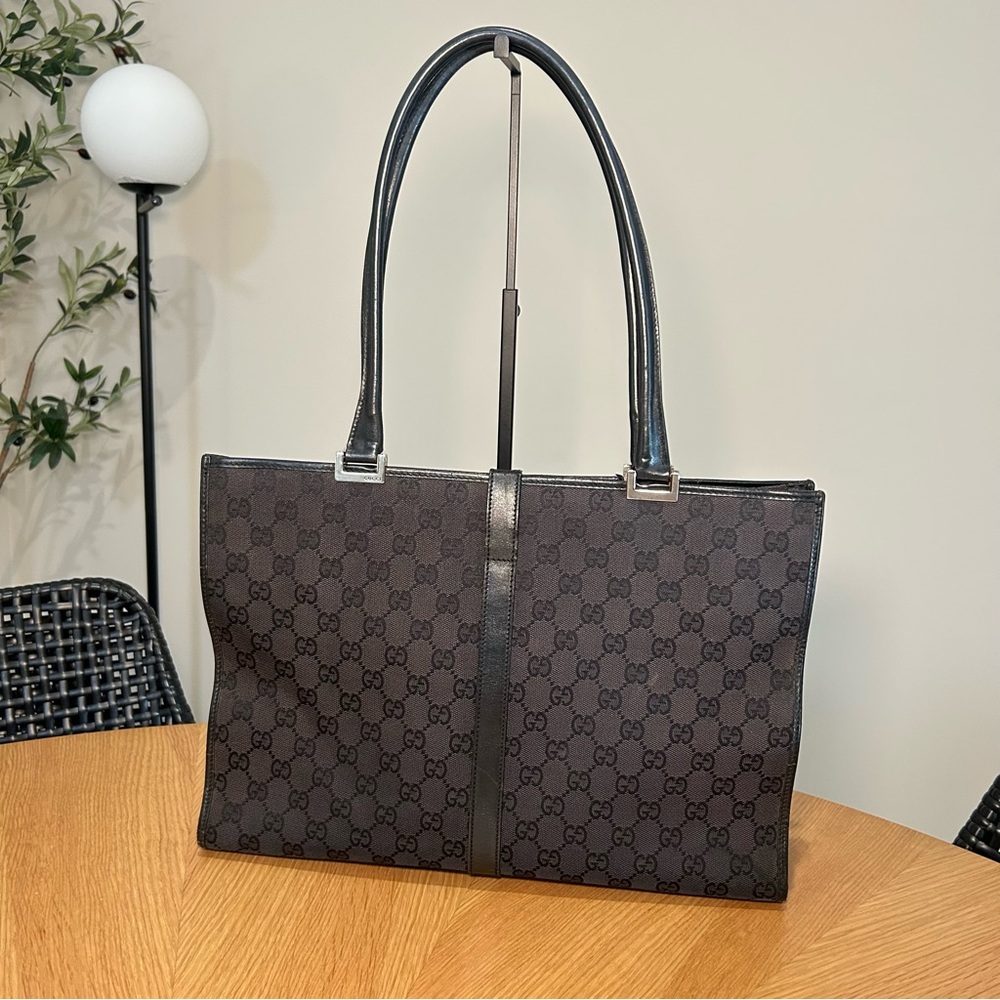 Gucci GG Canvas Jackie Shoulder Bag - Picture 8 of 16